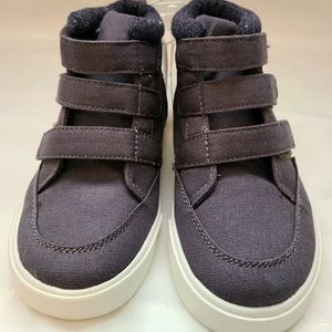 Old Navy New Casual Boys Shoes Size 10C High-Top Fastener Straps Gray White